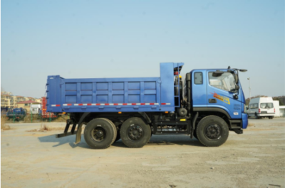 卡友创富新选择 多载高效的赚钱利器——瑞沃金刚炮(6x2悬浮桥) 道路货物运输深度解析